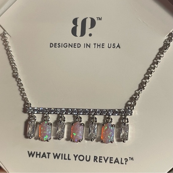 Bomb Party October 2024 A Beautiful Bar Necklace - Picture 3 of 8